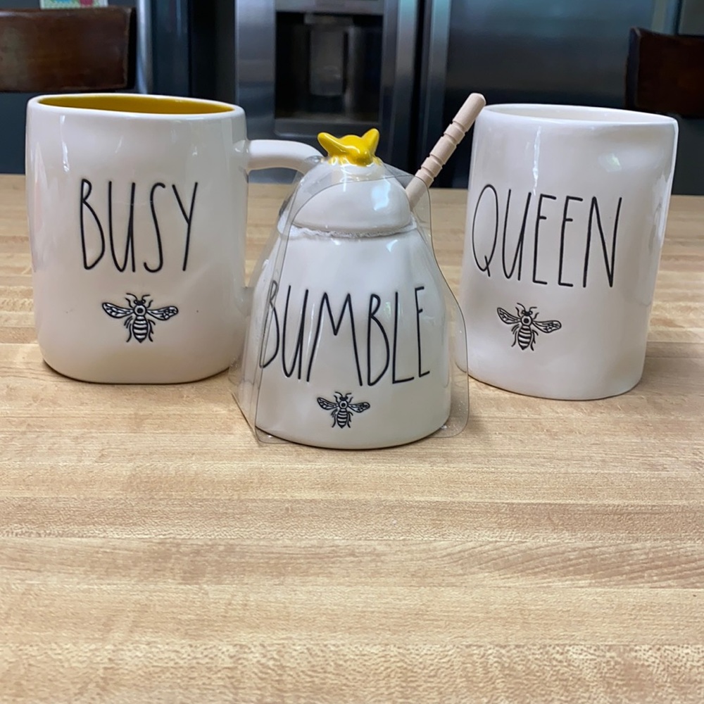 Rae Dunn Bee lot MUG/Honeypot/candle RARE 🐝 🐝🐝